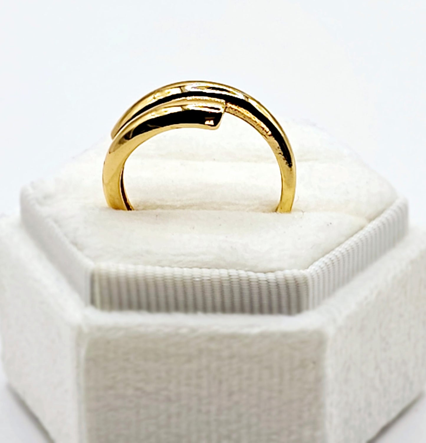 Zen Twister Ring