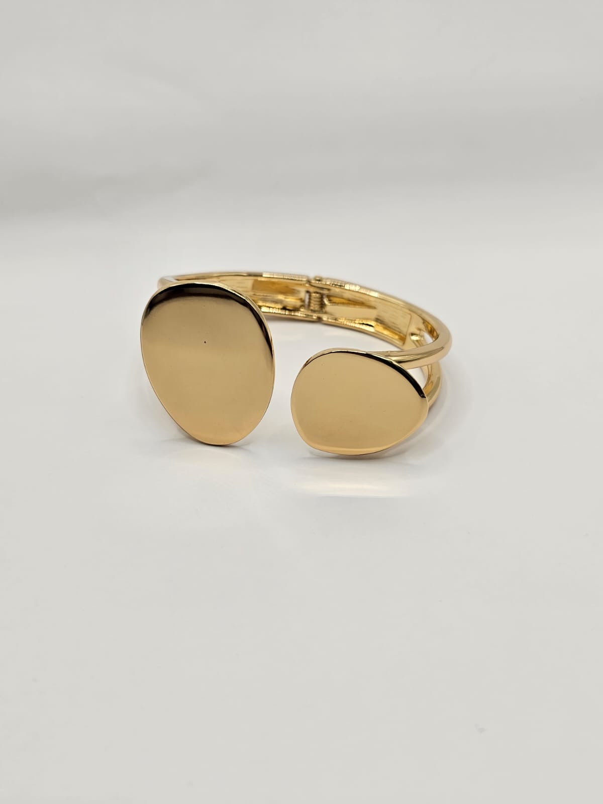 Double oval Cuff