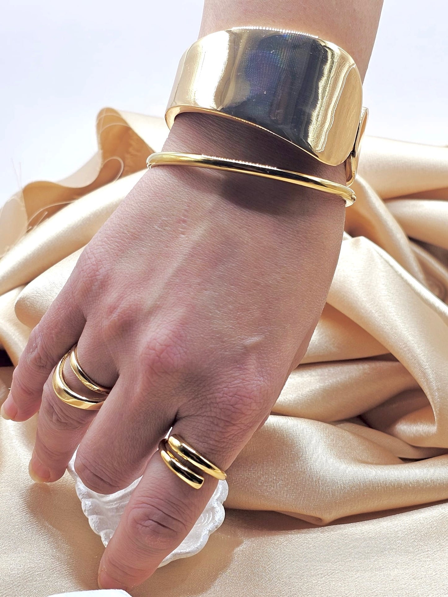Zen Twister Ring