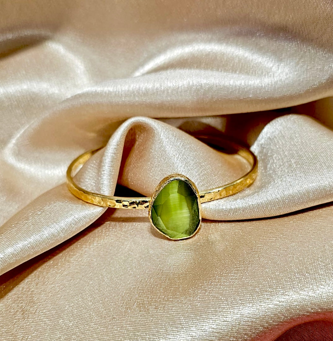 Aydin Cat Eye Bangle