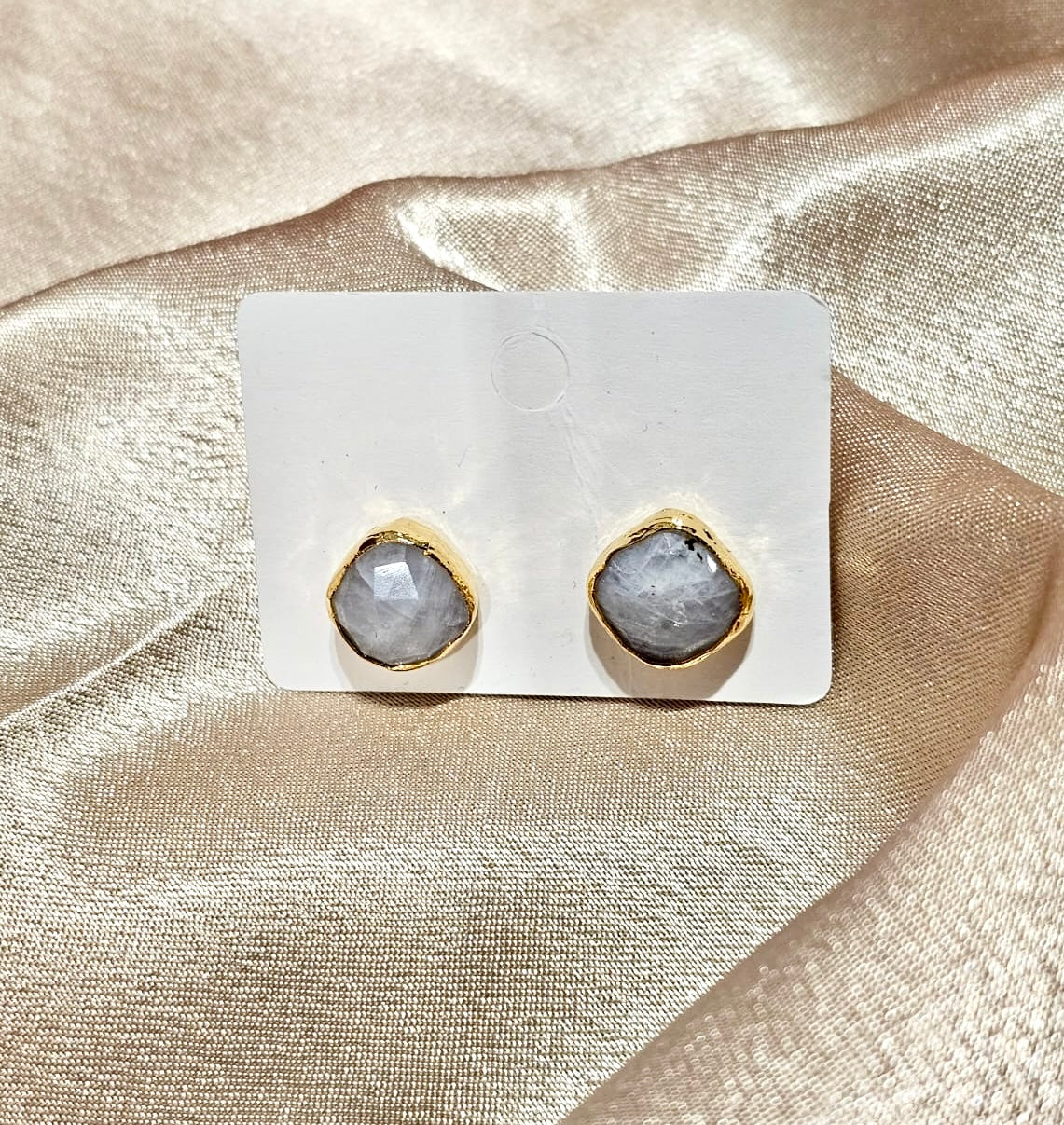 Miray Studs