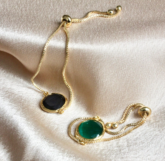 Miray Round stone toggle bracelet