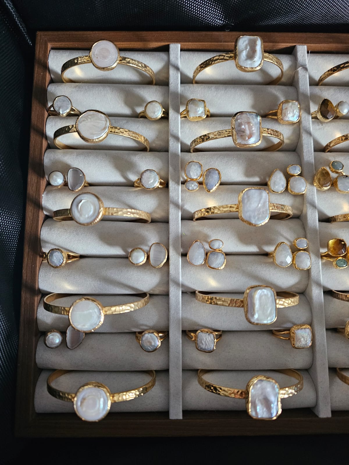 Shyn Mother of Pearl Square Bangle