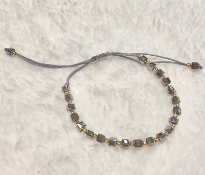 Faz Adjustable Beaded Bracelet with Pull String – Multiple Colours Available