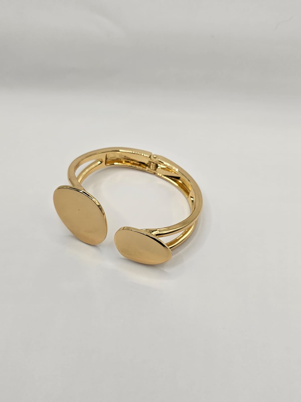 Double oval Cuff