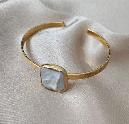 Shyn Mother of Pearl Square Bangle