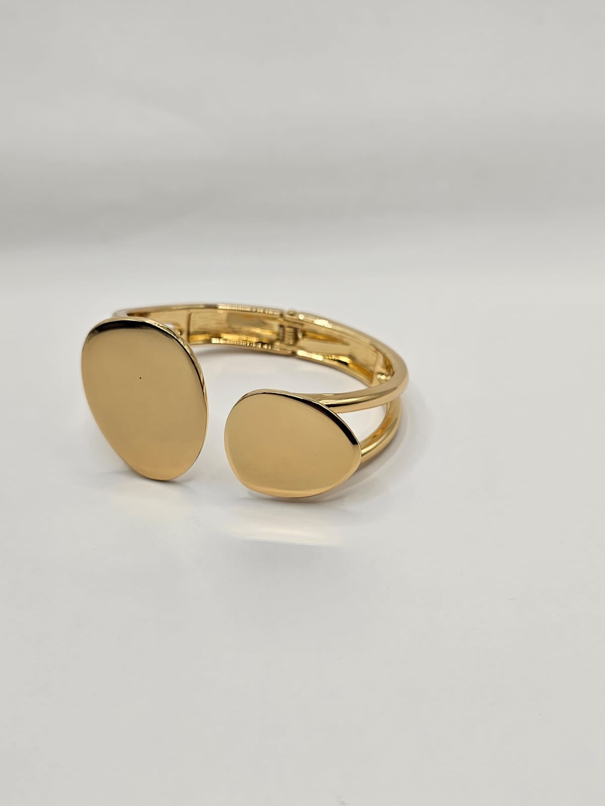 Double oval Cuff