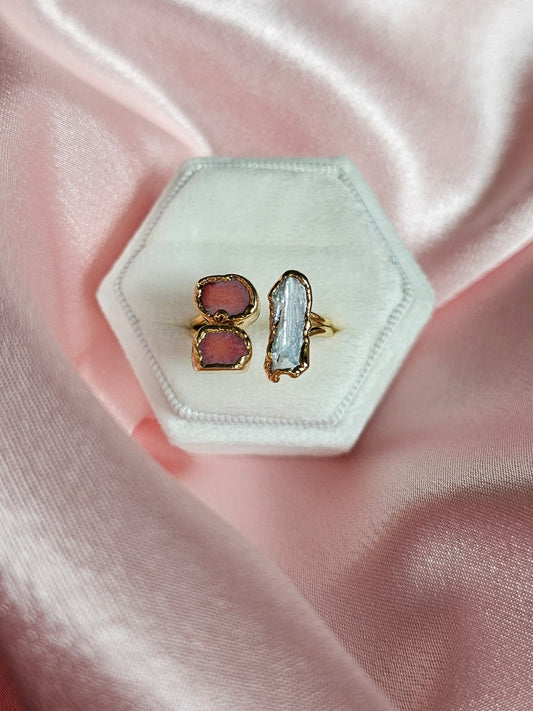 Aydın Pink 3 Stone Ring with white mother of pearl