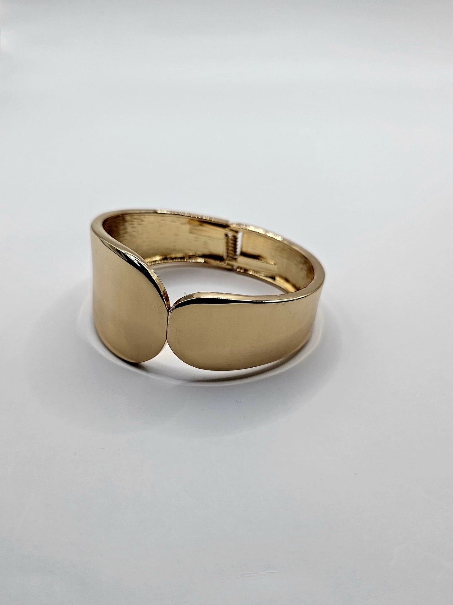 Zafush Gold Large Cuff
