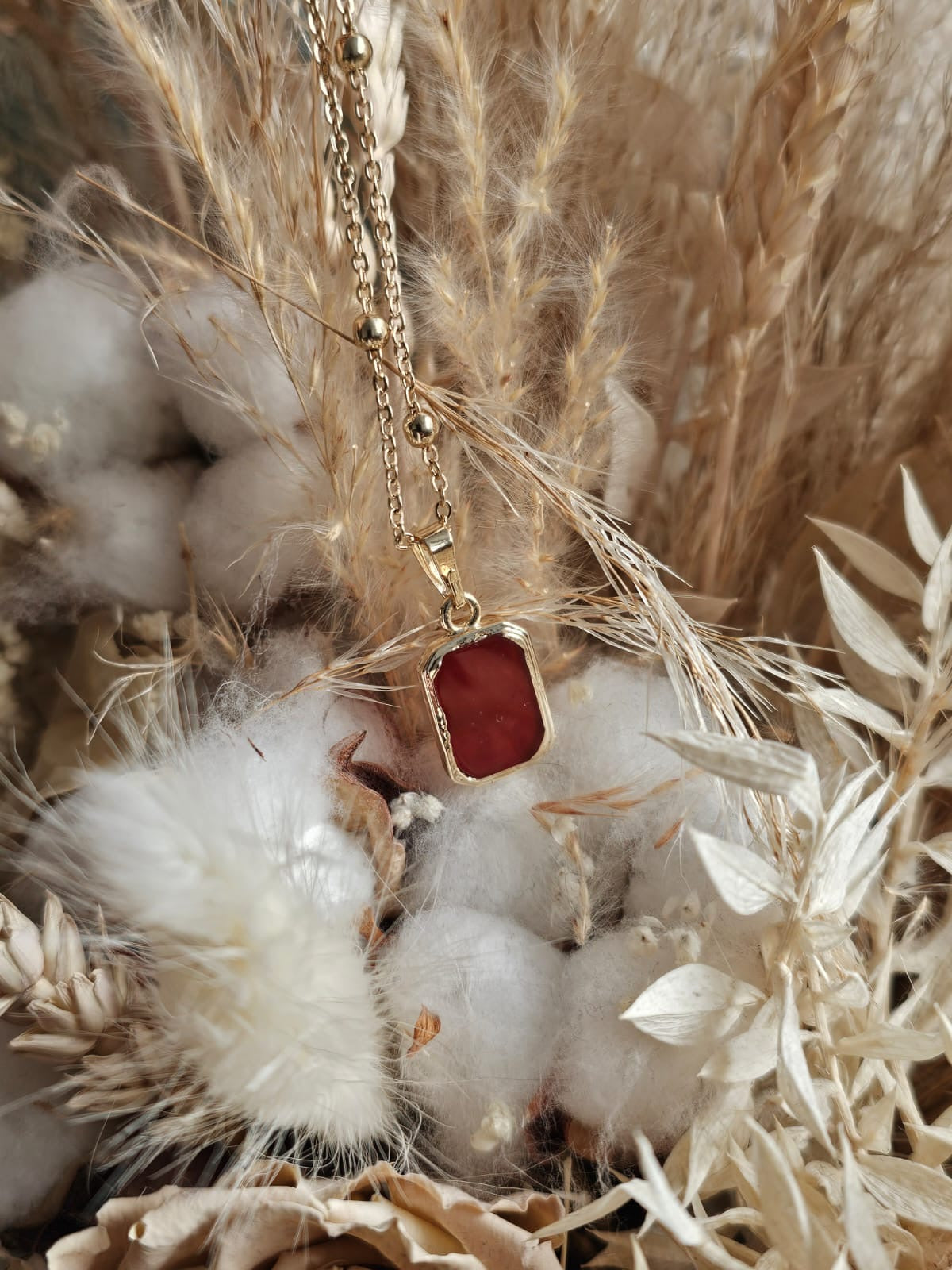 Zen Maroon pendant necklace