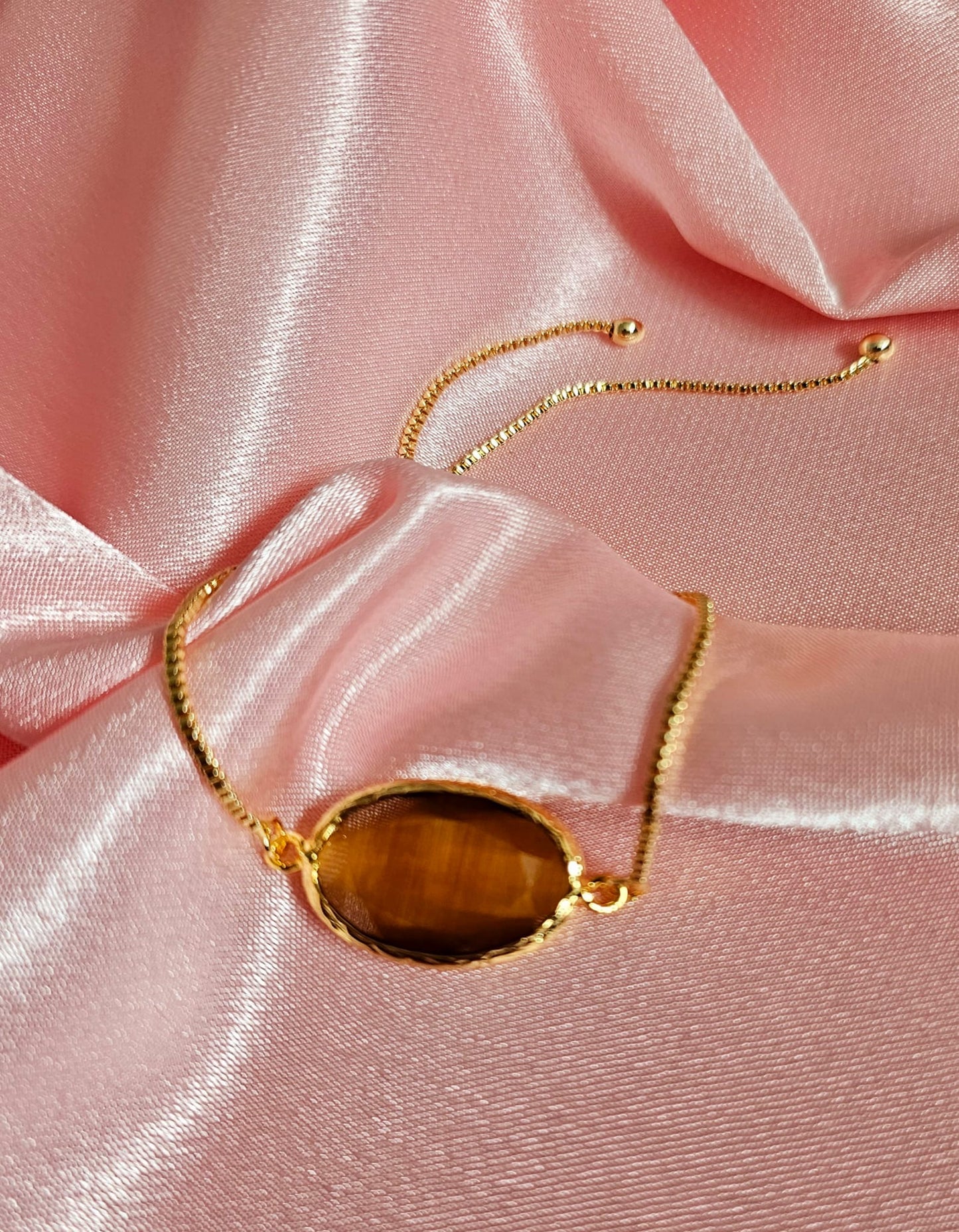 Miray Oval Cat Eye Toggle Bracelet