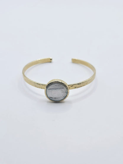 Shyn Mother of Pearl Round Bangle