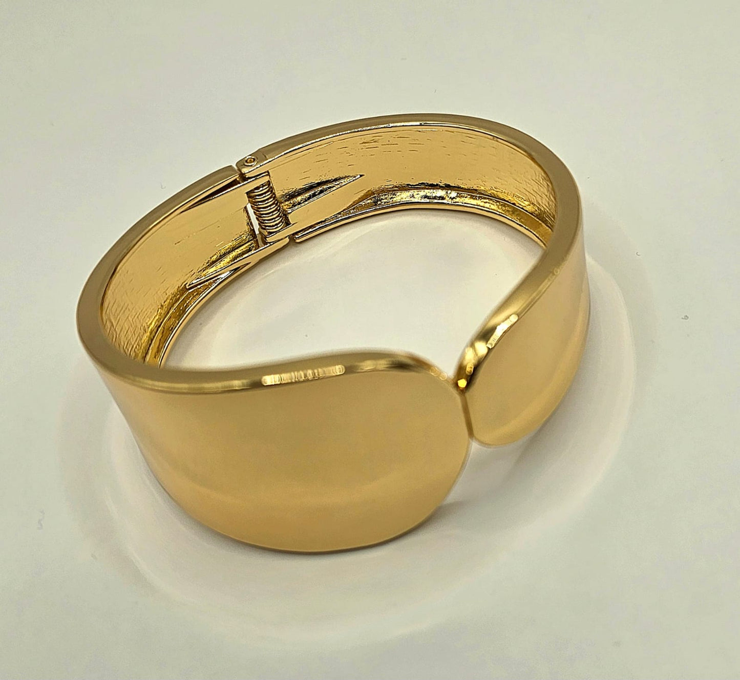 Zafush Gold Large Cuff