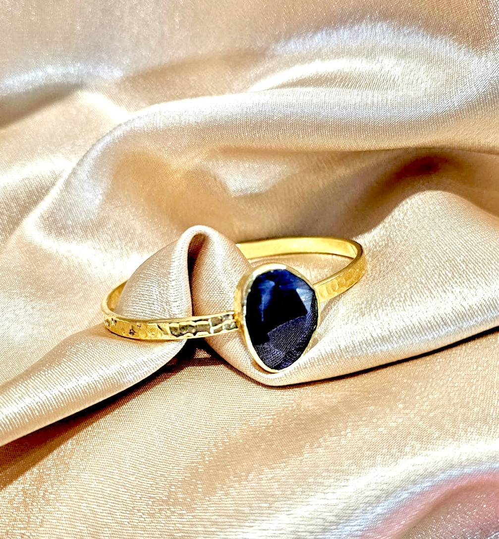 Aydin Cat Eye Bangle