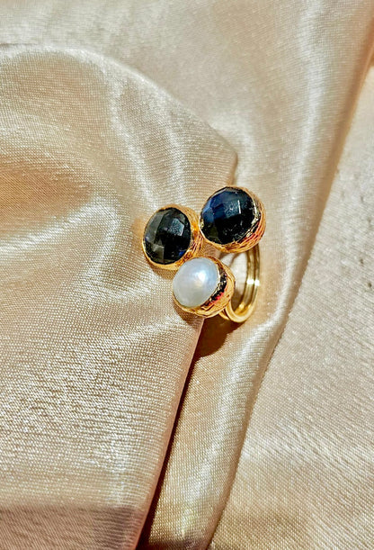 Miray 3 Round Stone Ring
